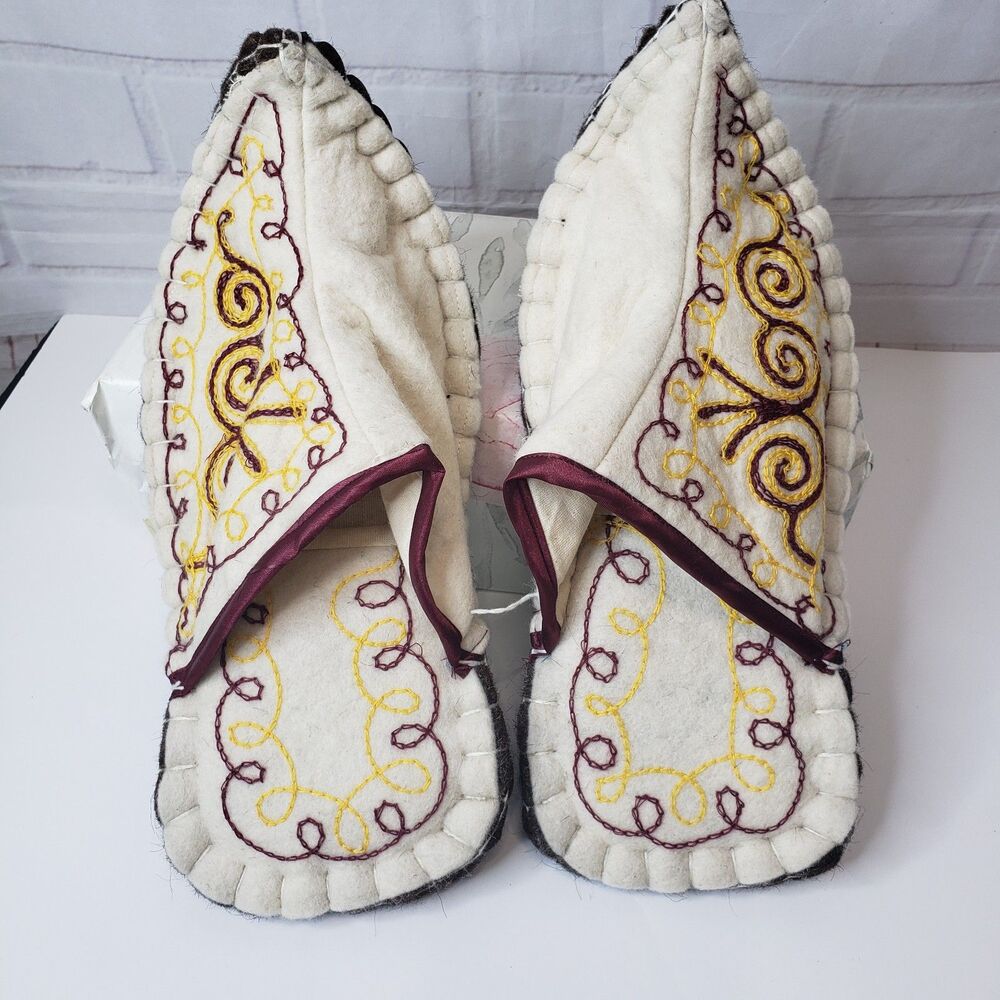 Vintage Traditional Felt Embroidered Wool Aladdin Slippers Eco Friendly - Picture 7 of 9